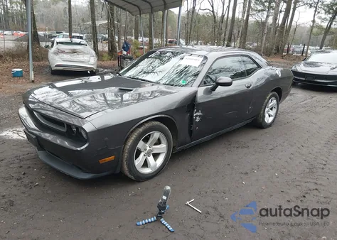 2013 Dodge Challenger Sxt z USA, uszkodzony, nr VIN 2C3CDYAG2DH724726